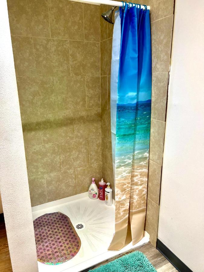 Private Room With Shared Bathroom On The 1St Floor 10 Minutes Walk To University Of Washington Seattle Kültér fotó